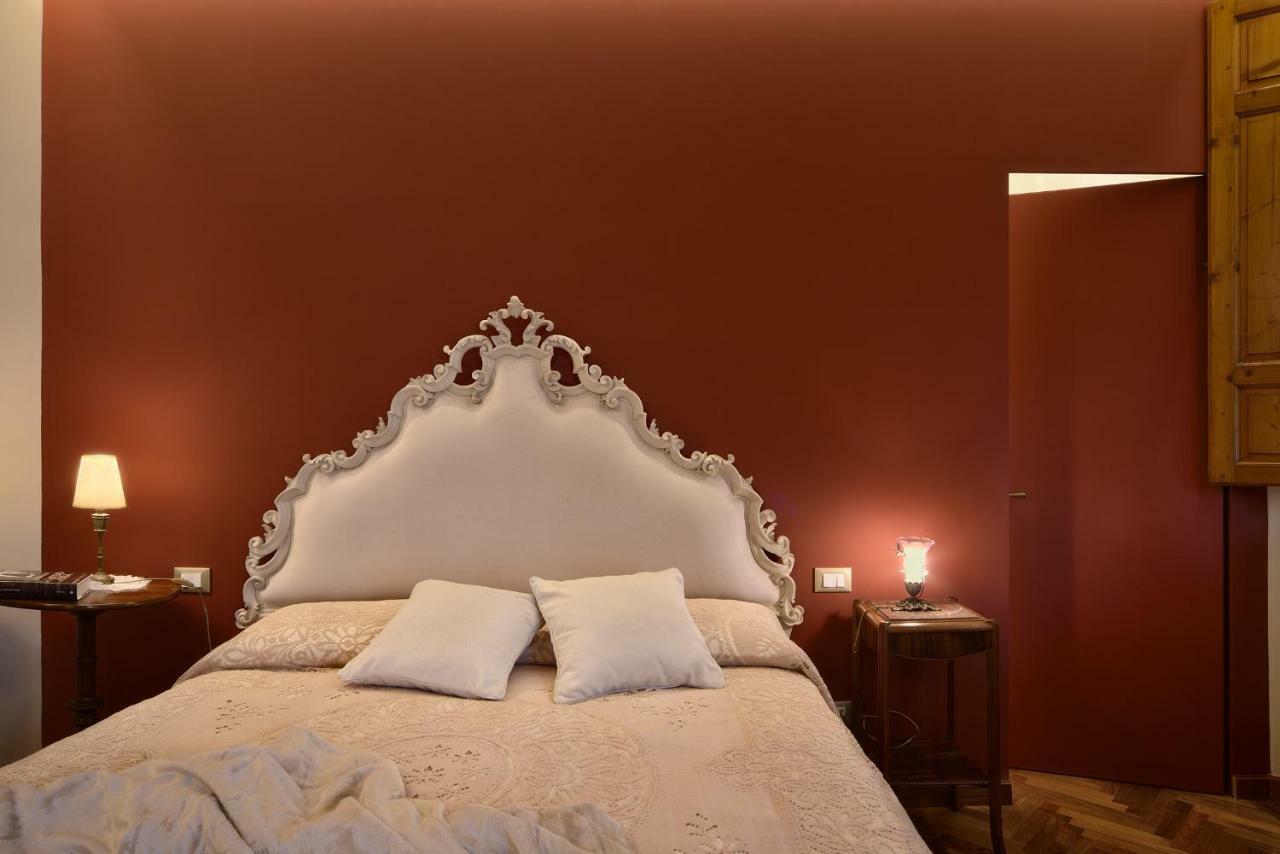 Villa Le Facezie B&B แตร์รานูโอวา บราชโชลีนี ภายนอก รูปภาพ