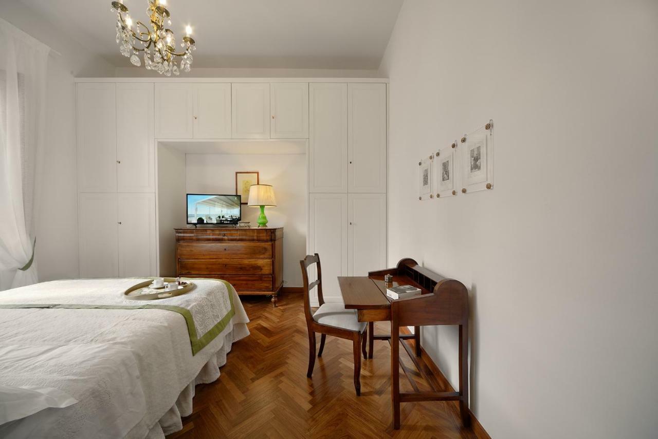 Villa Le Facezie B&B แตร์รานูโอวา บราชโชลีนี ภายนอก รูปภาพ