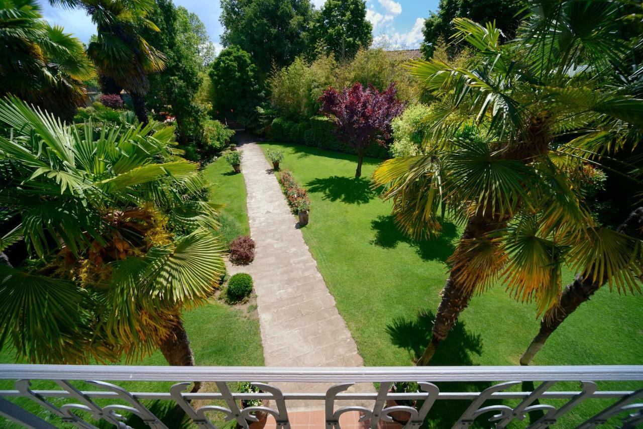 Villa Le Facezie B&B แตร์รานูโอวา บราชโชลีนี ภายนอก รูปภาพ